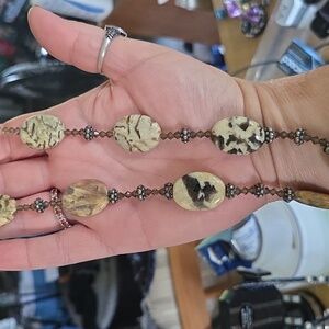 VINTAGE Beautiful Stone Station Beaded Necklace SO PRETTY!